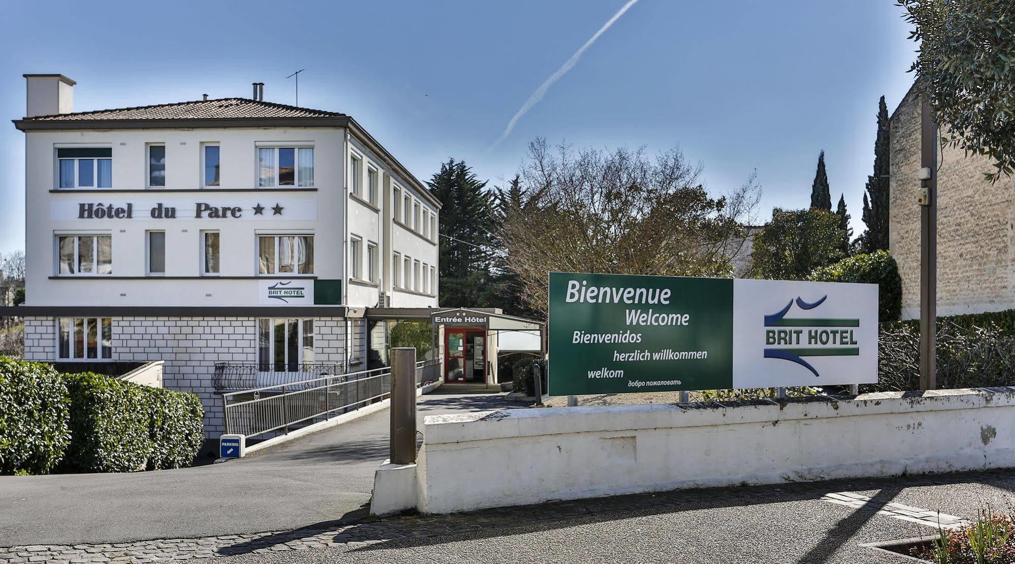 Brit Hotel Du Parc Niort Centre-Parking Gratuit Exteriör bild